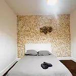 Maison Partagee 5 Emmanuel Rey Guest house *
