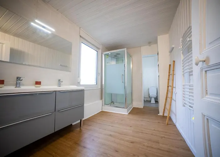 Maison Partagée 5 Emmanuel Rey Maison d'hôtes *